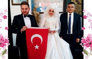 Geline takı, damada Türk bayrağı…